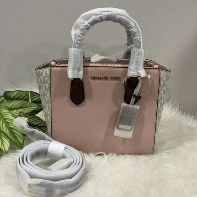 michael kors carolyn small