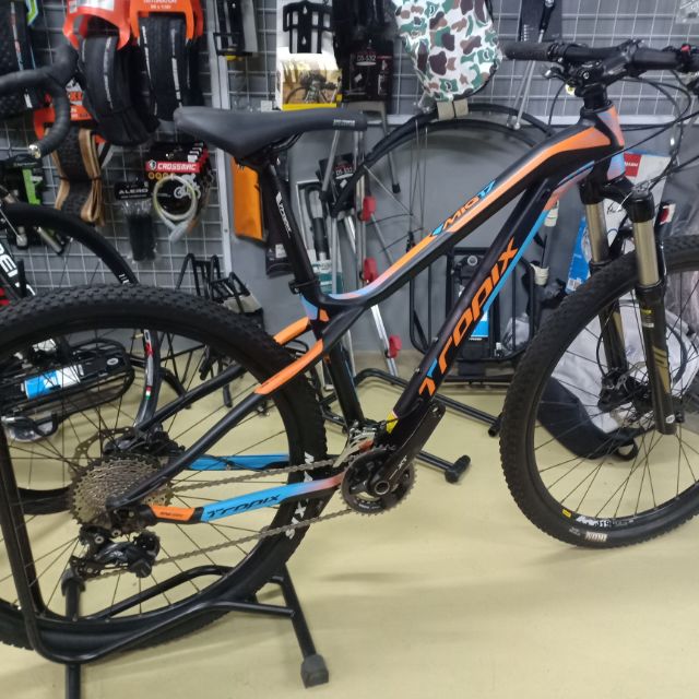 tropix carbon frame price