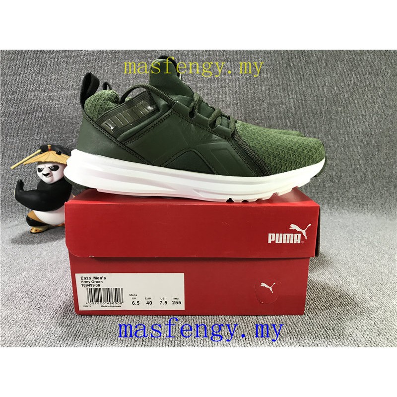 puma green sports shoes