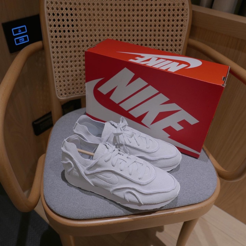 Nike Outburst Deconstruct The Line Shoes Shopee Malaysia