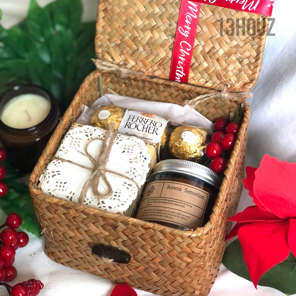 【Ready Stock】INS Feel Rattan Basket Aroma Candle Surprise Box Gift Set/Birthday Gift/Raya Gift/ Kurma Gift/Wedding Gift/