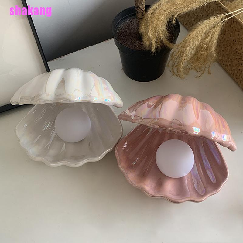 Clamshell Accent Lamp with Nightlight Bulb