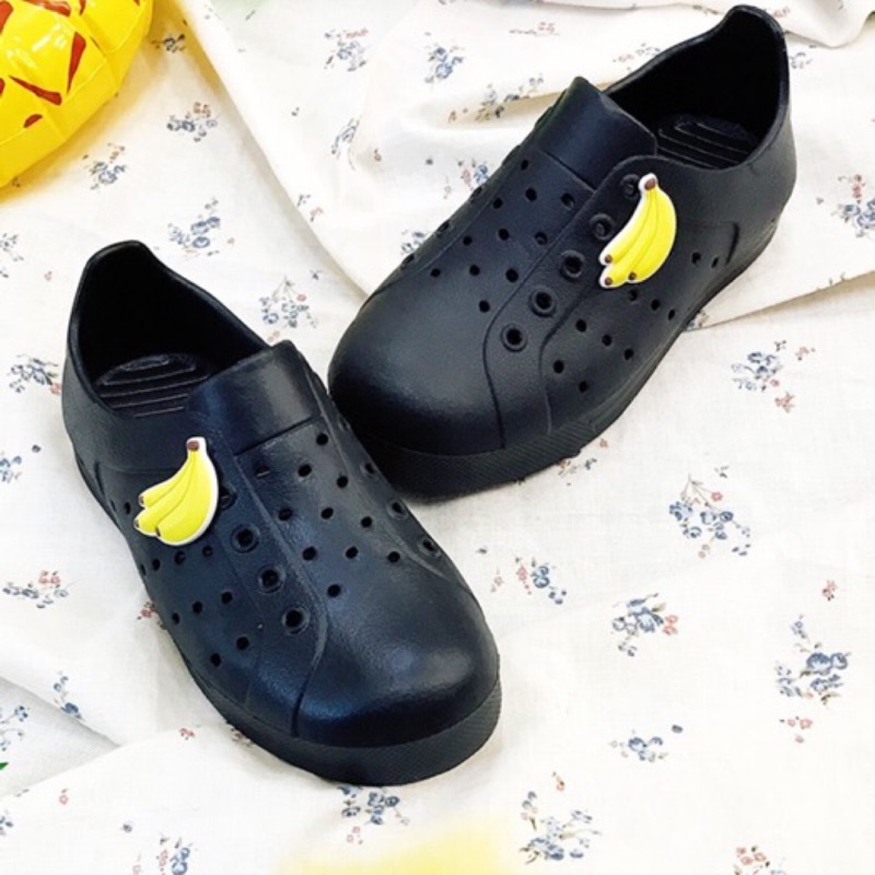 banana crocs