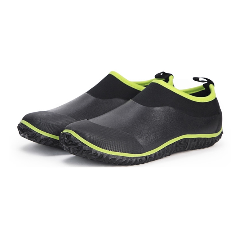 slip on rubber boots