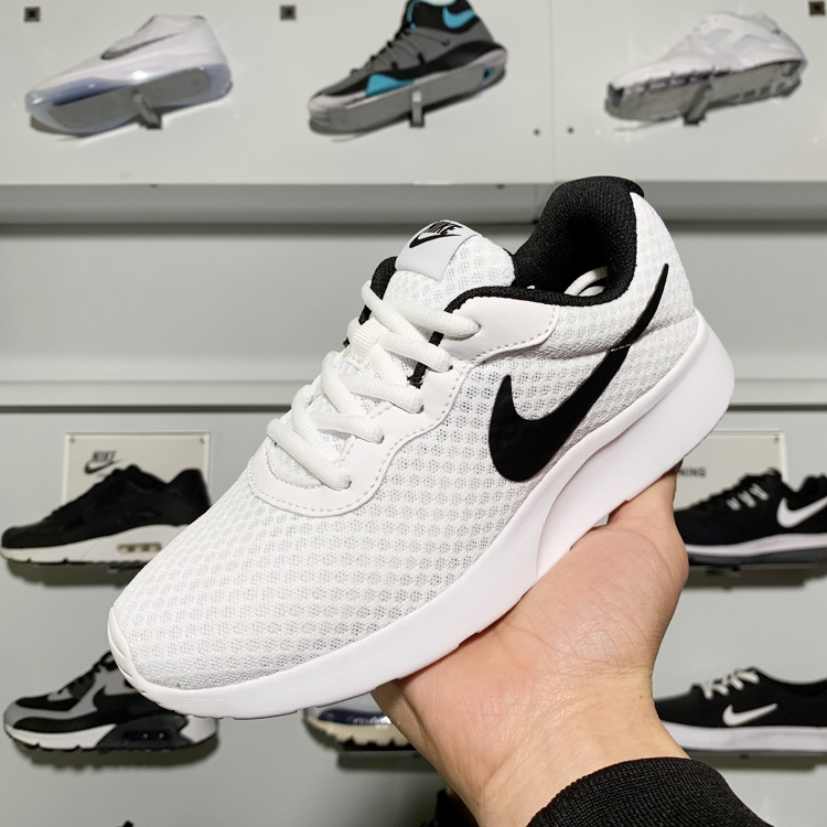 nike flat shoes for men