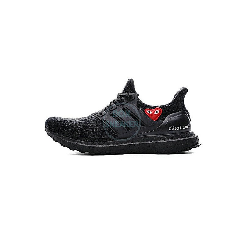 ultra boost comme des garcons