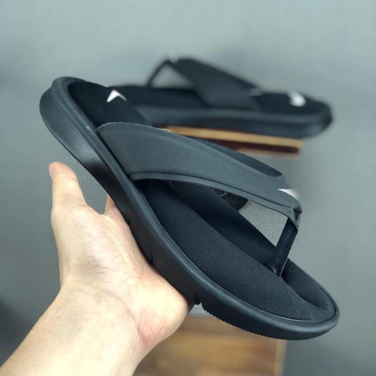 mens nike flip flops memory foam