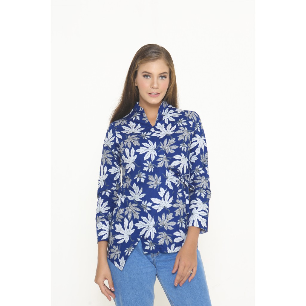 Arjuna Weda Cassava Leaf Batik Blouse - Grey