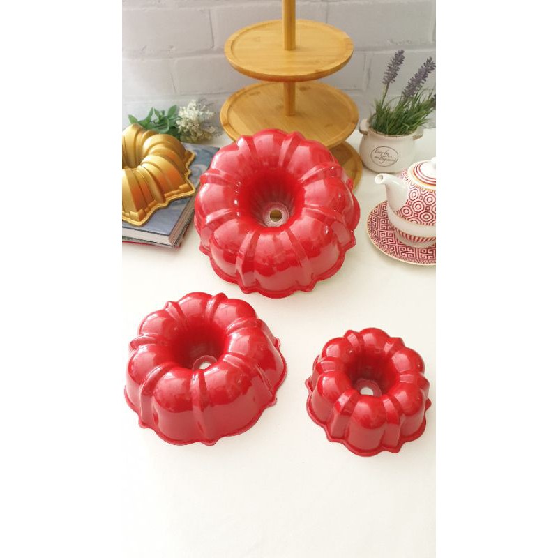 Nordic Ware Colors Bakeware Formed Bundt Pan 12 Cup 6 Cup 3 Cup Shopee Malaysia