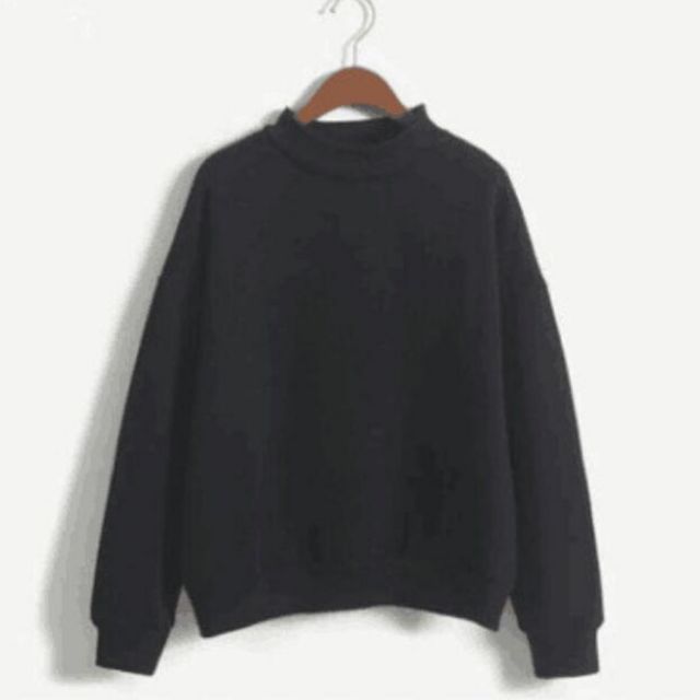 simple black sweatshirt