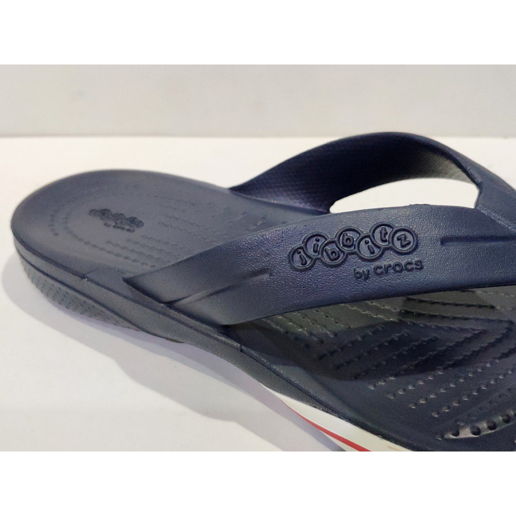 crocs kilby flip