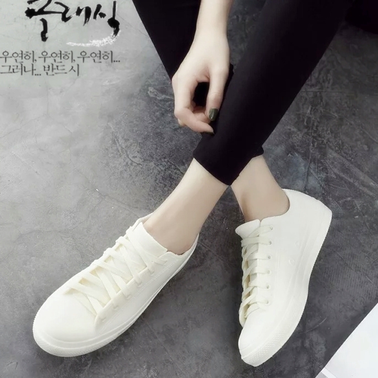 casual rain shoes