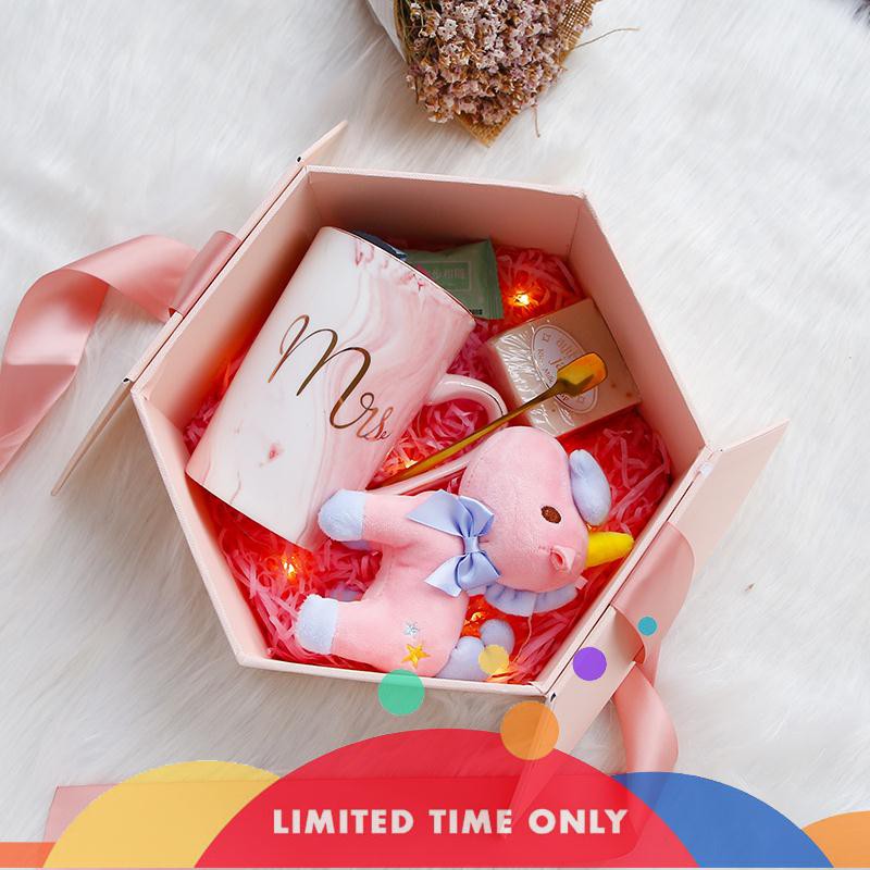 hot gift for girlfriend