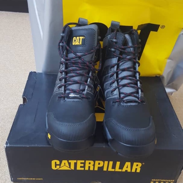 caterpillar safety shoes in sharjah
