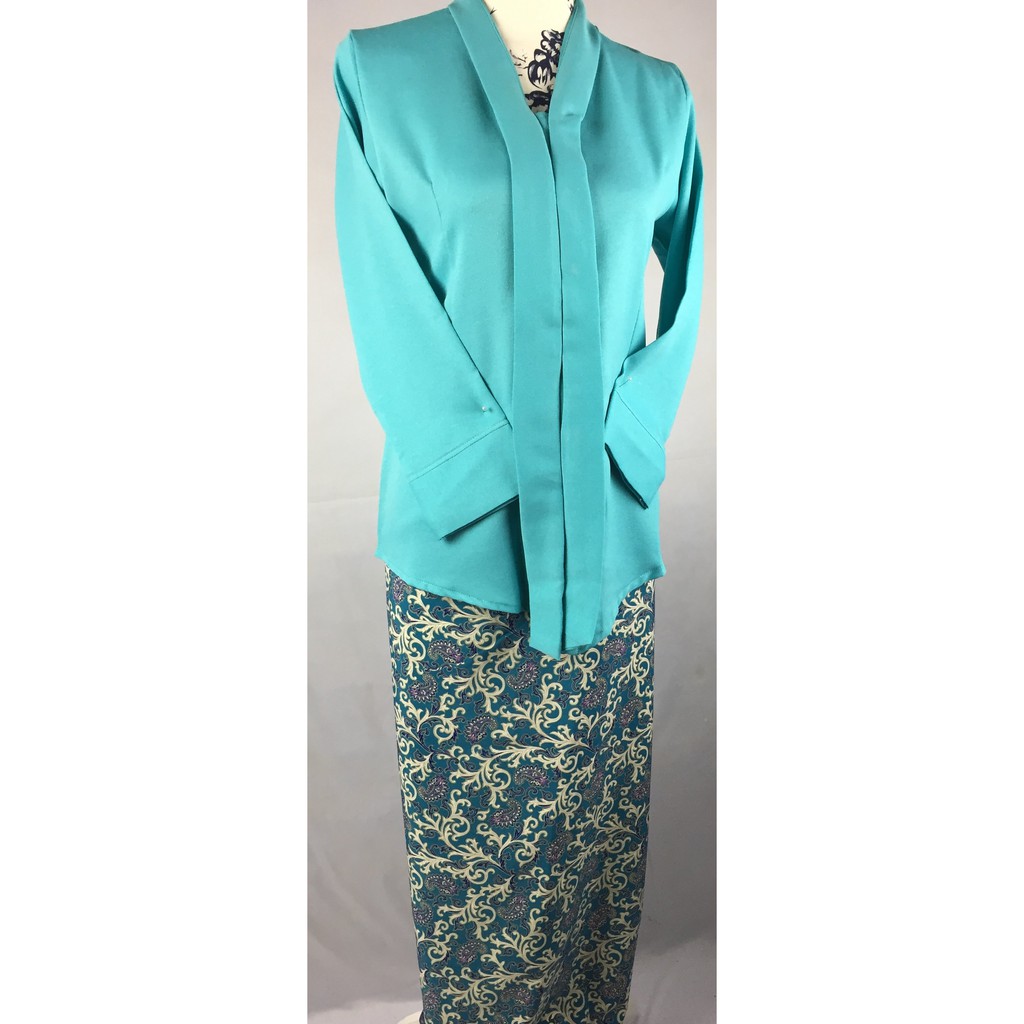 Set Kebaya  Minimalist in Turquoise Pario Batik  Shopee  