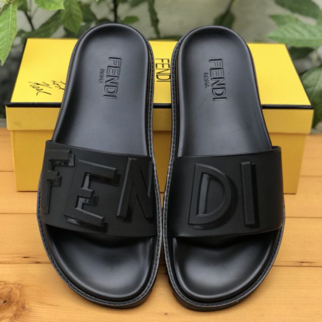 fendi flip flops mens