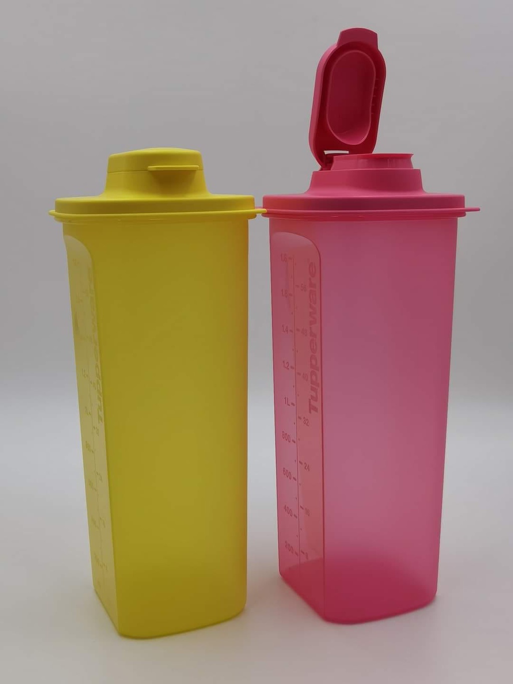 Tupperware Fridge water bottle 2L Botol Air 2L water bottles BPA FREE