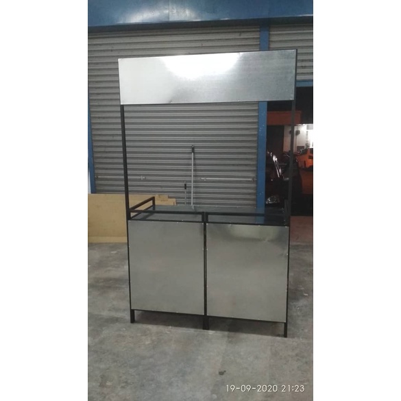 Stall Lipat Mudah Alih (full body plate )