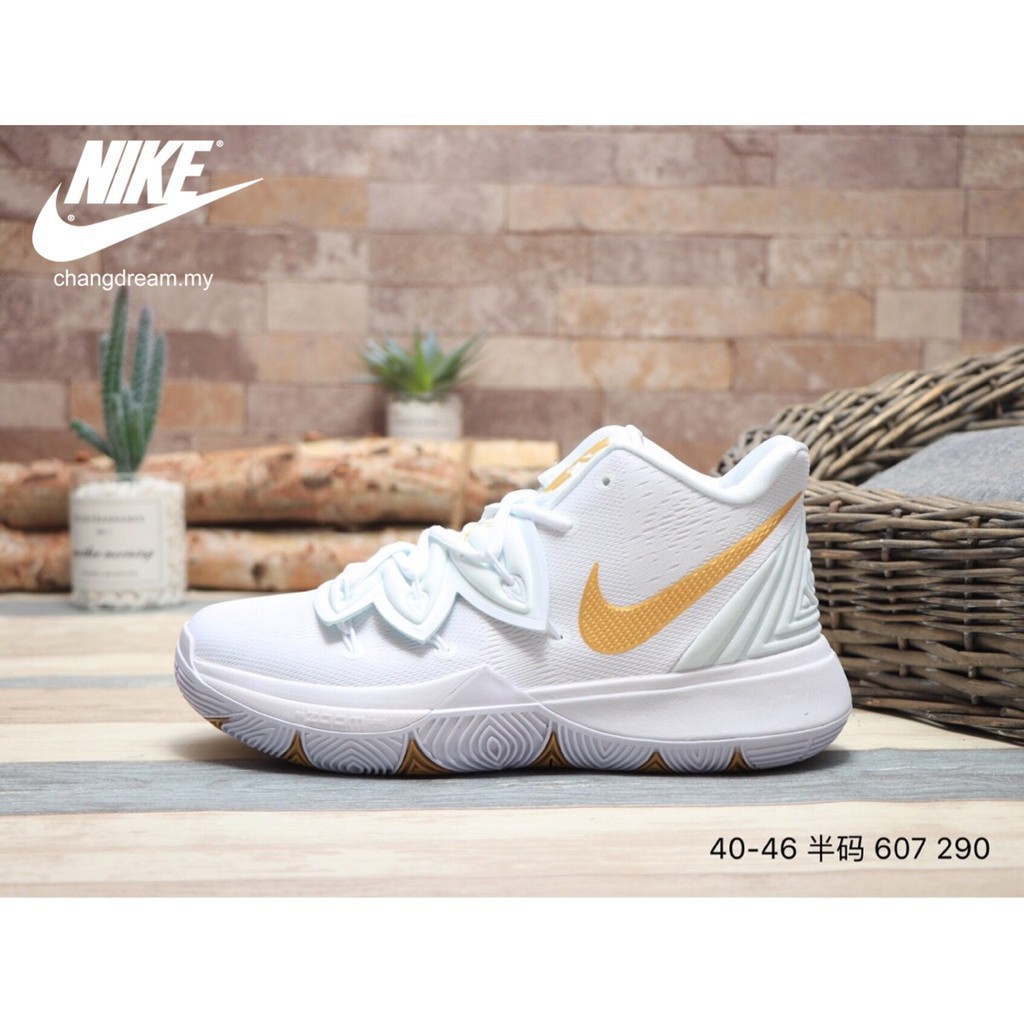 basketball sneakers tr