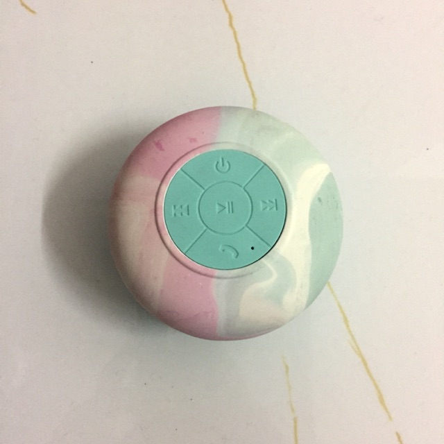 waterproof speaker typo