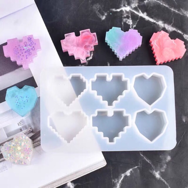 AMOS Crystal UV Epoxy Resin MoldGeometric heart shape Pixel Love Heart Shape High Mirror DIY Handmade Jewelry Tools Pendant Silicone Molds DIY epoxy resin