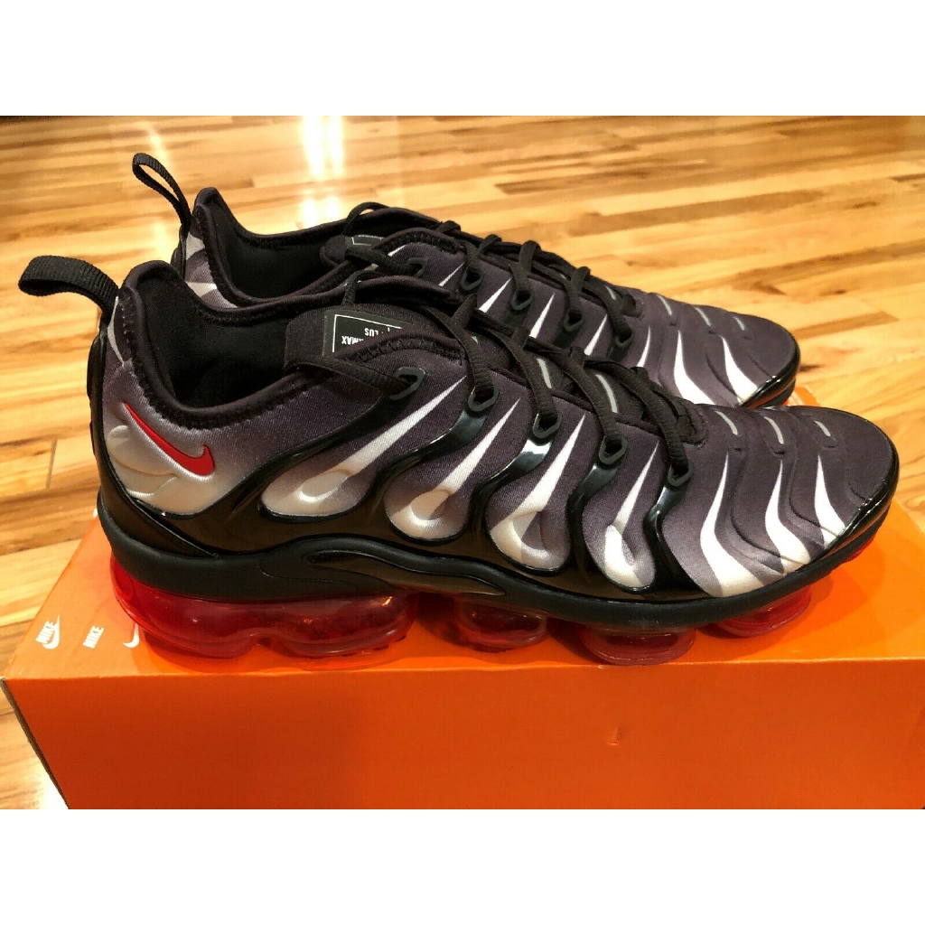 nike air vapormax plus black speed red white shark