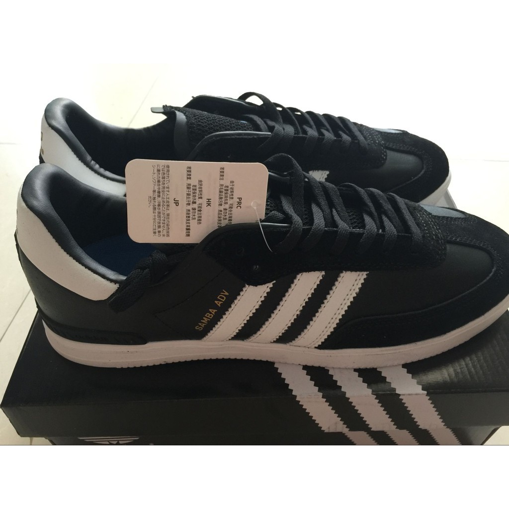 classic indoor soccer shoes