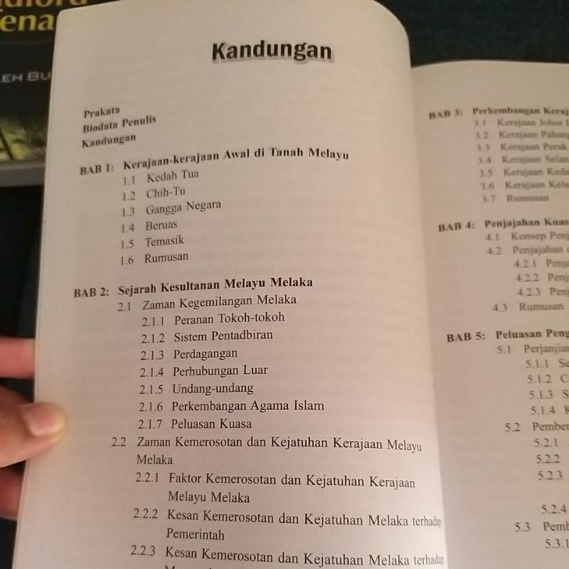 Sejarah Politik Tanah Melayu Sehingga Awal Abad Ke-20 ( KUNING 