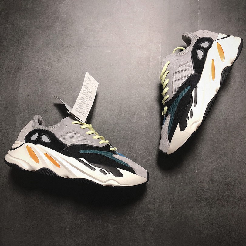 basket yeezy boost 700