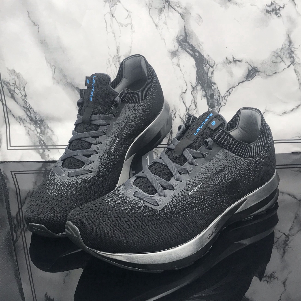 brooks tenis levitate