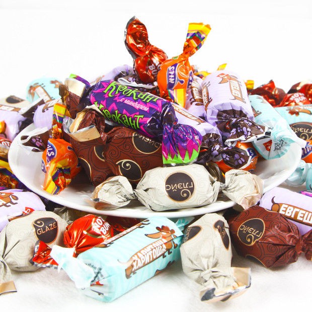 wholesale candy importers
