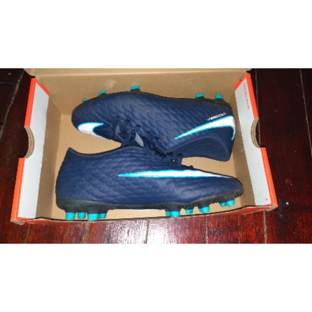 second hand football shoes