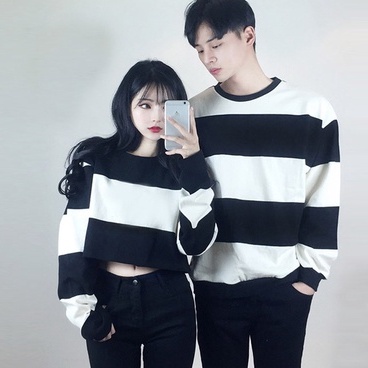 Ready Stock 情侣日常穿搭 | Couple Matching Outfit COUPLE SET 韩版情侣装百搭外套气质情侣装Set Wear 外套黑白色气质卫衣薄款.couple set couple tee.