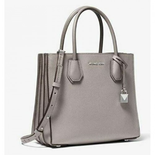 michael kors voyager pearl grey