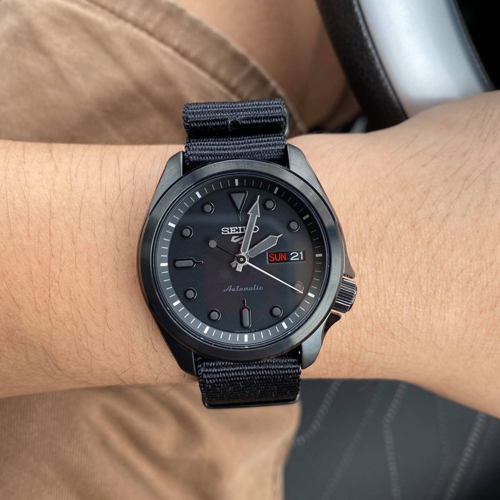 READY STOCK in malaysia) Seiko 5 Blackout edition! SRPE69K1 | Shopee  Malaysia