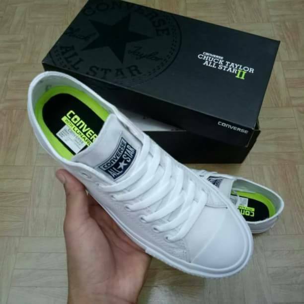 Sepatu Converse All Star Chuck Taylor 2 / CT 2 White Lunarlon Premium  Original | Shopee Malaysia