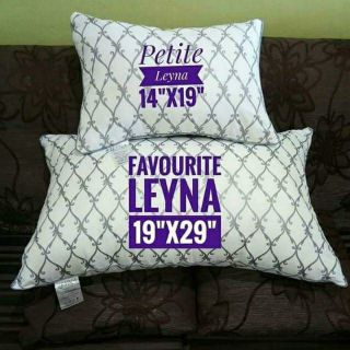  BANTAL LEYNA  SOFT PILLOW FAVOURITE DAN PETITE Shopee 