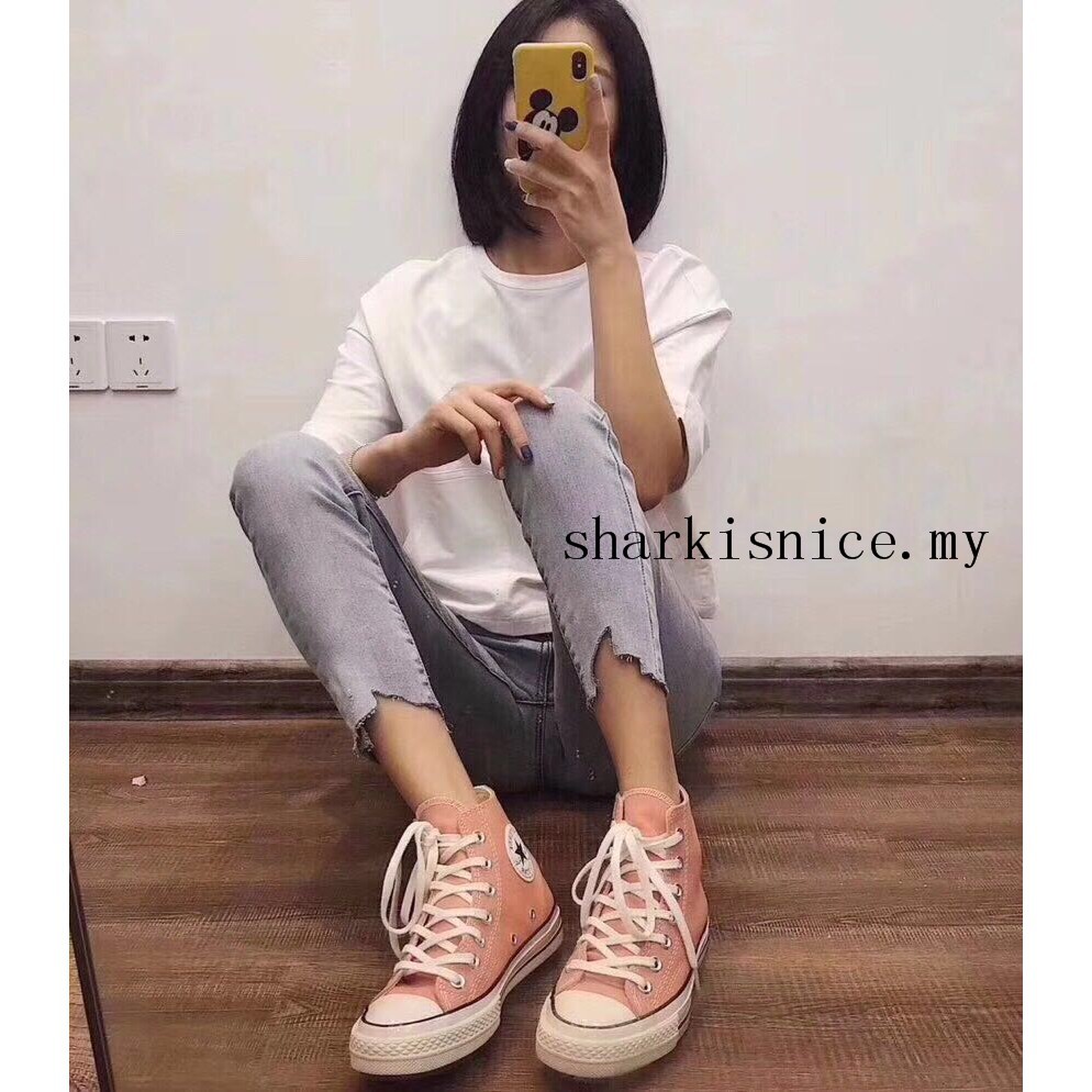 peach color converse