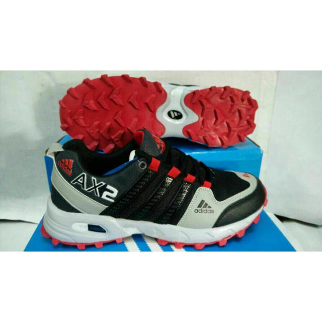 kasut hiking adidas