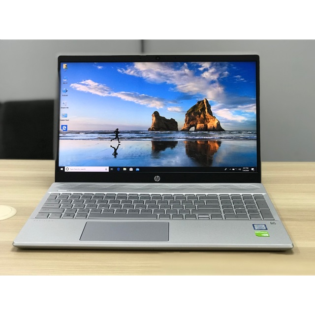 hp-pavilion-laptop-15-cs2079nr-intel-core-i5-8gb-ram-256gb-hdd