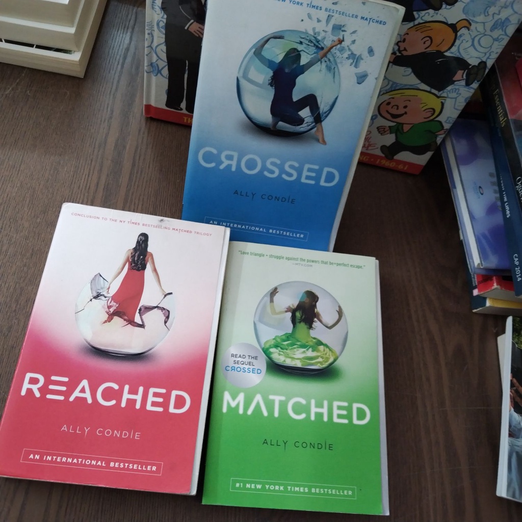 Matched Trilogy Set (Matched 13) by Ally Condie Shopee Malaysia