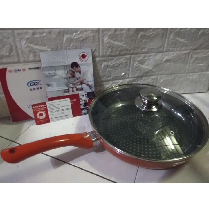 non stick frying pan with lid