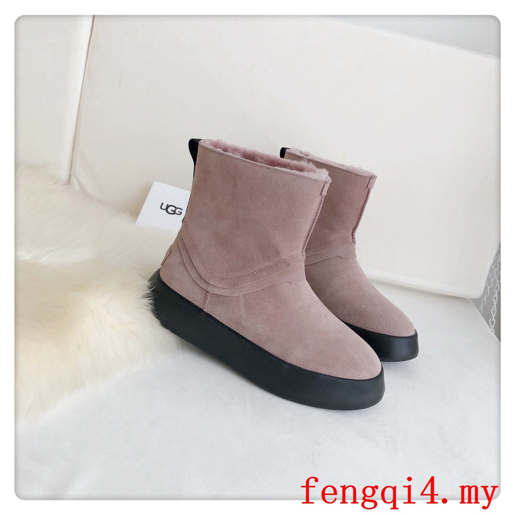 snail classic ugg