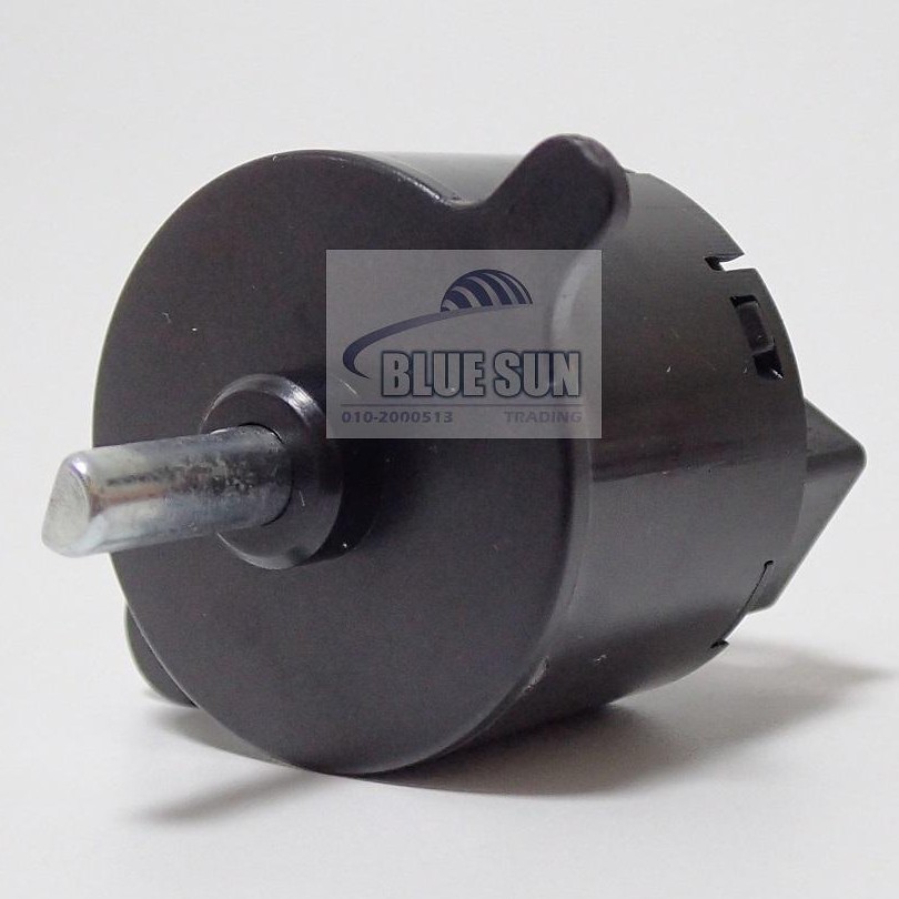 NAZA RIA / KIA CARNIVAL (OLD MODEL) AIR COND BLOWER SWITCH Shopee