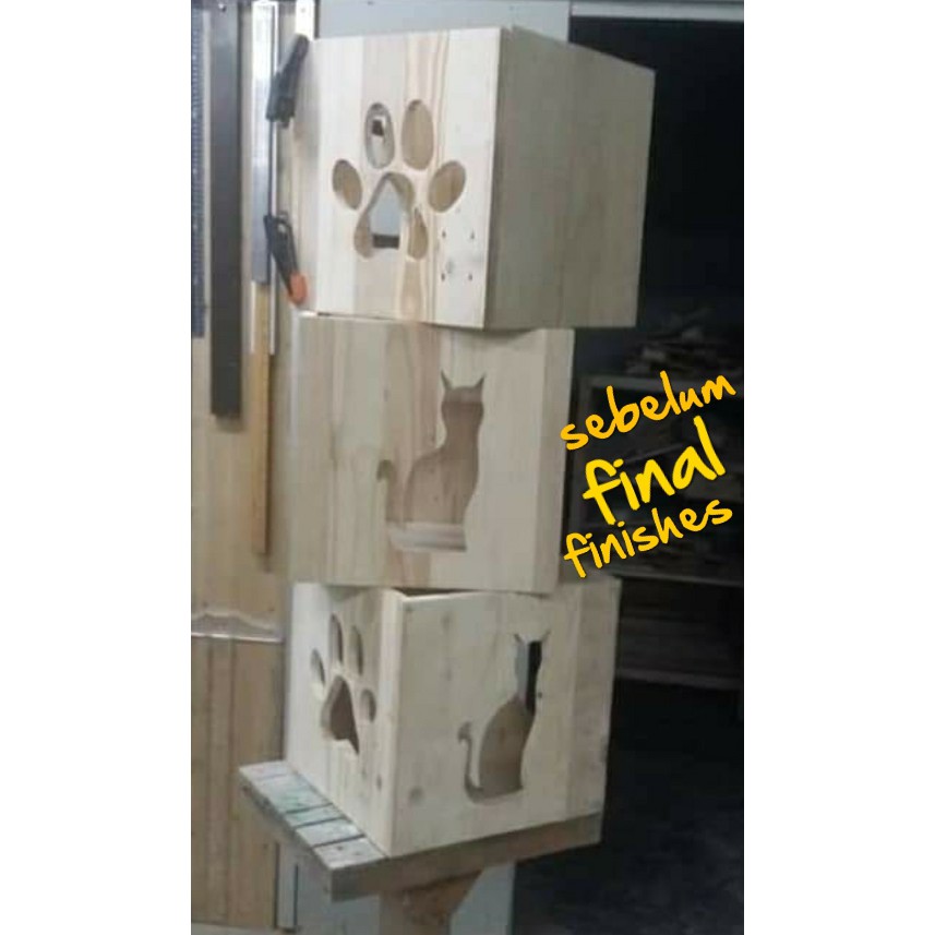 Kotak Mainan Kucing Dari Pine Wood/Cat Playground Box( 40x40cm 