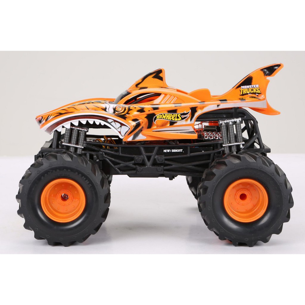 Boy girl toy gift New Bright RC 1:14 