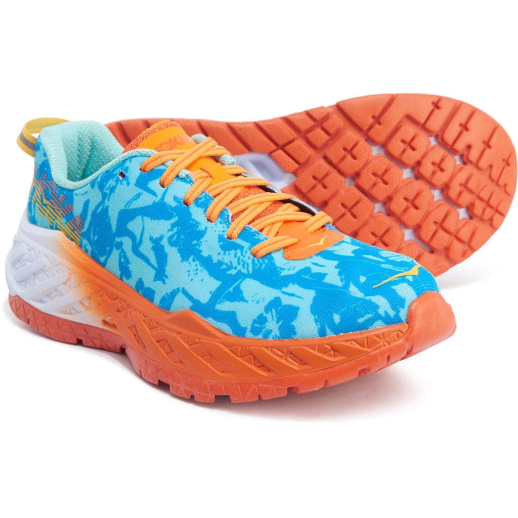 hoka one one clayton 2 kona