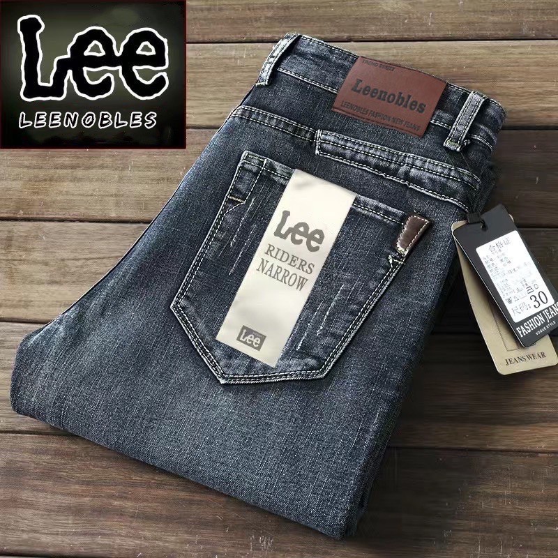 chilalaSeluar Lelaki Musim Panas Lurus Seluar Jeans Seluar Kasual Lee Panpan produk baru yang panas