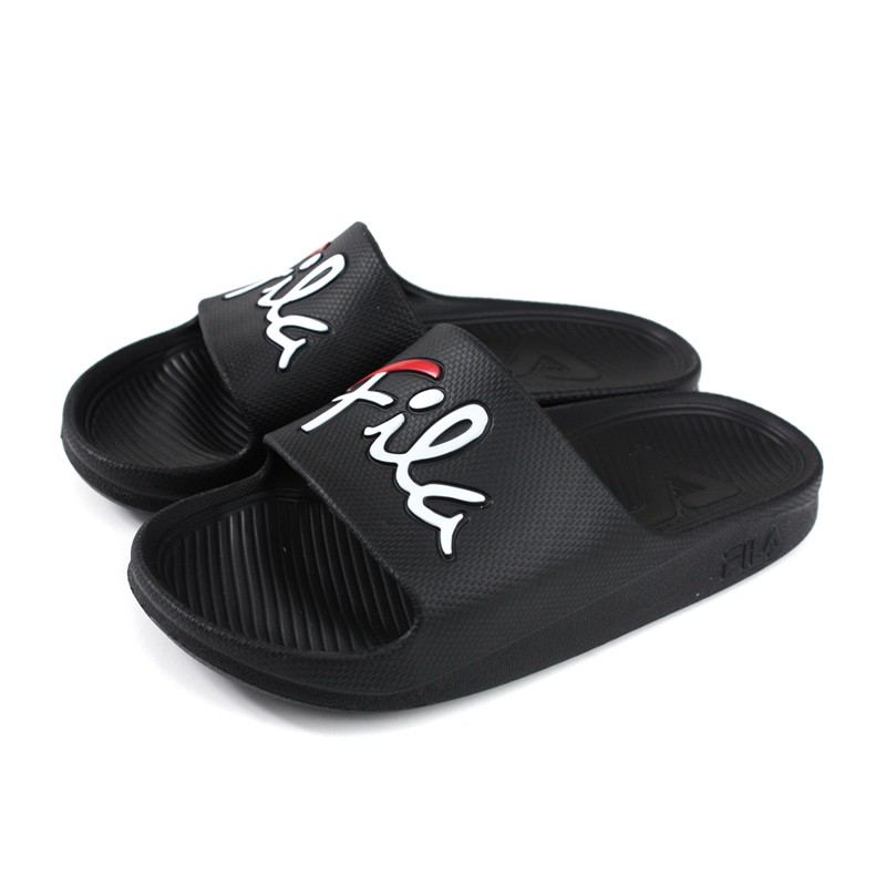 fila chappals