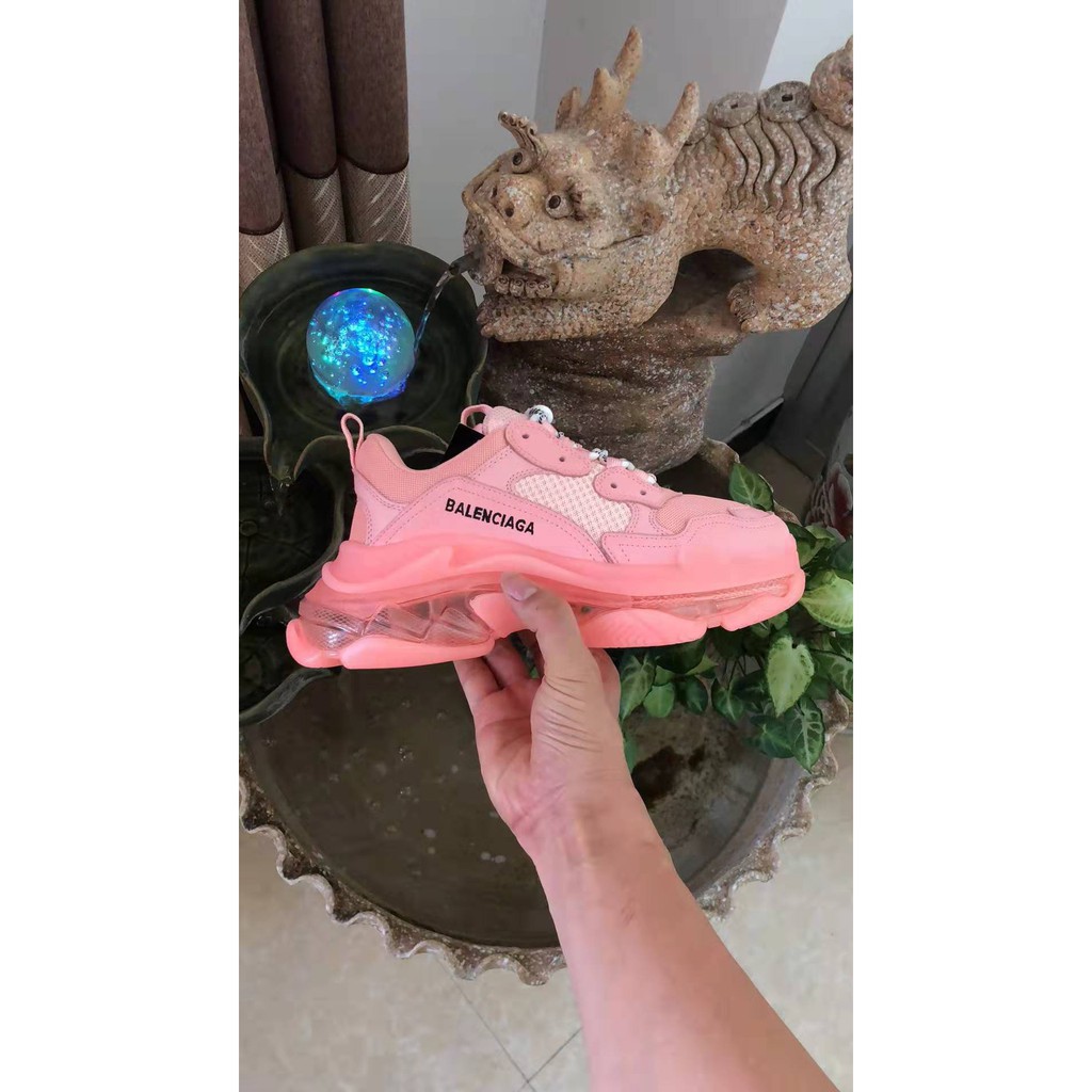 balenciaga triple s peach